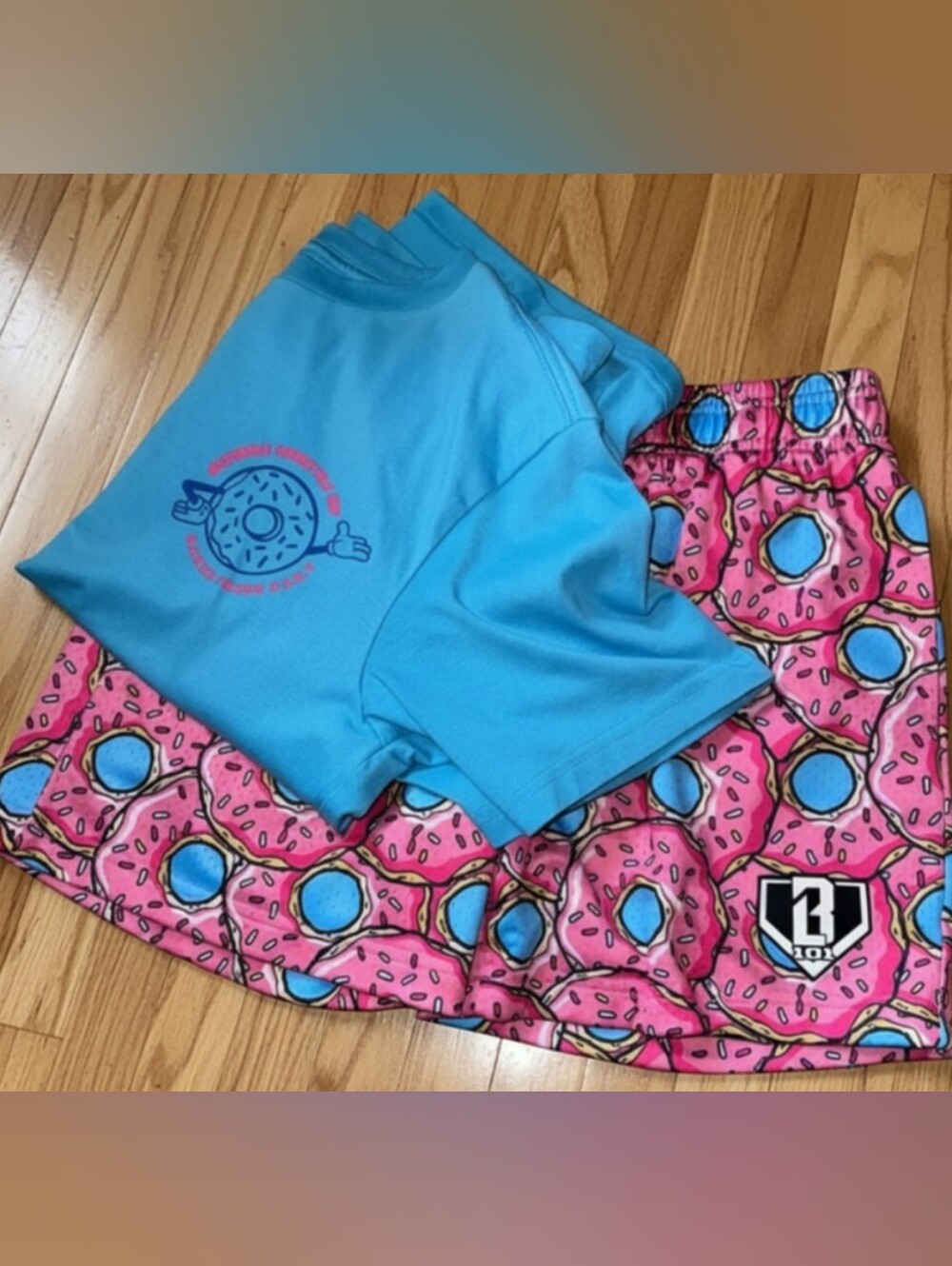 Baseball Lifestyle 101 Donut Shorts & Shirt Size Youth Large